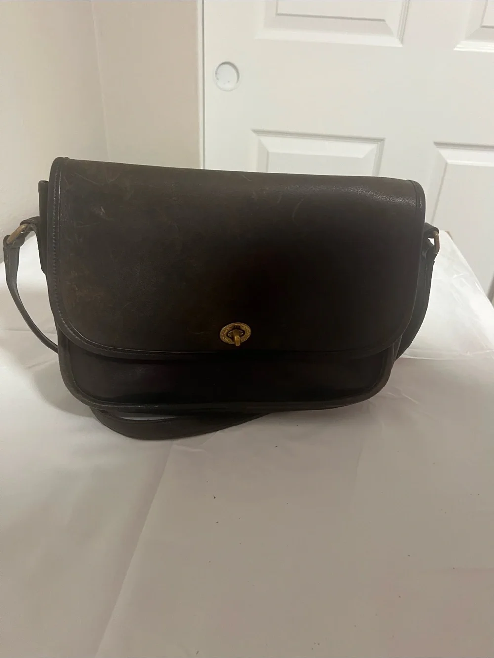 Vintage Coach 9790 Legacy City Turn Lock Flap Shoulder Crossbody Leather Bag